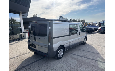 renault-trafic - 4