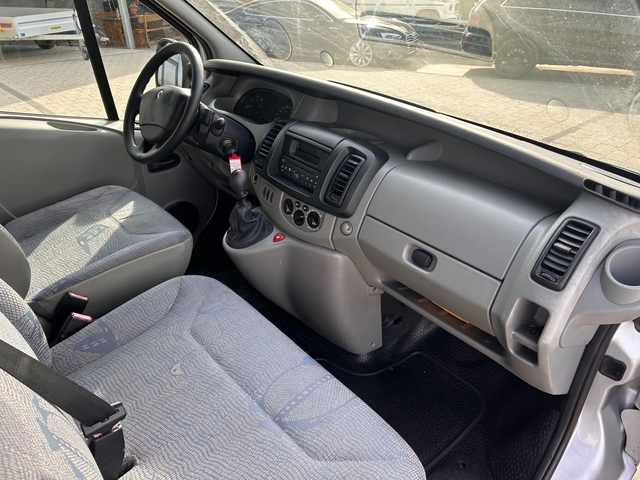 Renault Trafic 1.9dCI 6-местен Клима - автомобили, коли, обяви за нови и употребявани 6