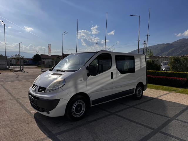 Renault Trafic 2.0dCI 5-местен Климатик - автомобили, коли, обяви за нови и употребявани 1