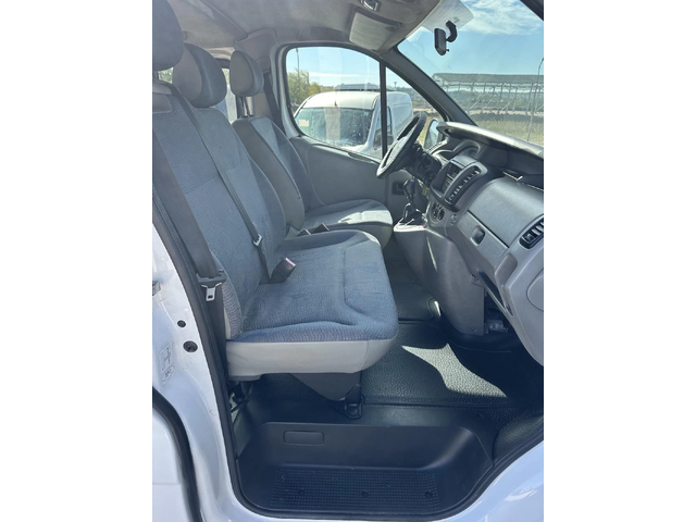 Renault Trafic - автомобили, коли, обяви за нови и употребявани 9