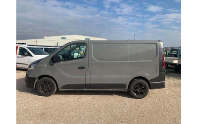 renault-trafic - 4