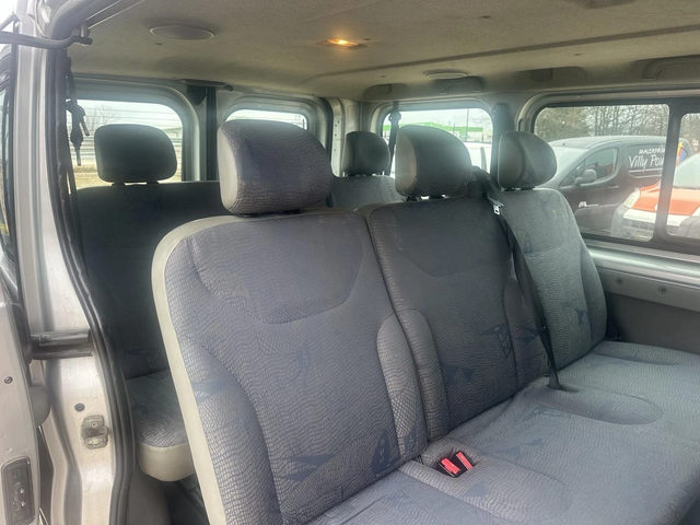 Renault Trafic - автомобили, коли, обяви за нови и употребявани 9