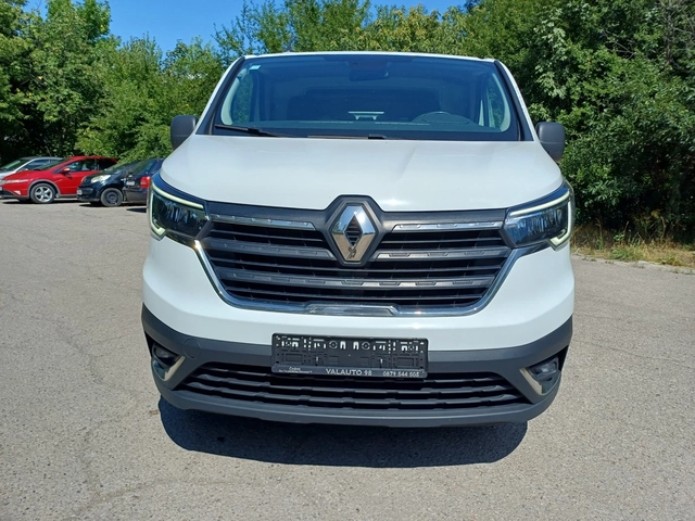 Renault Trafic L1H1 2.0 DCI Comfort - автомобили, коли, обяви за нови и употребявани 1