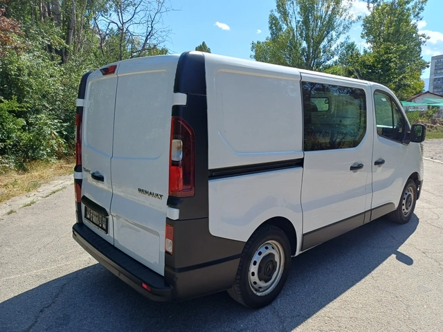 Renault Trafic L1H1 2.0 DCI Comfort - автомобили, коли, обяви за нови и употребявани 4