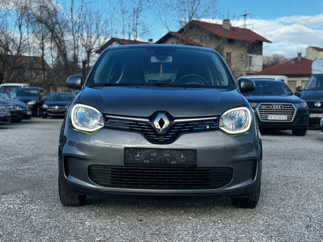 Renault Twingo - автомобили, коли, обяви за нови и употребявани 1