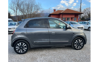 Renault Twingo - автомобили, коли, обяви за нови и употребявани 7