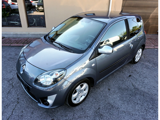 Renault Twingo 1.2i - автомобили, коли, обяви за нови и употребявани 0
