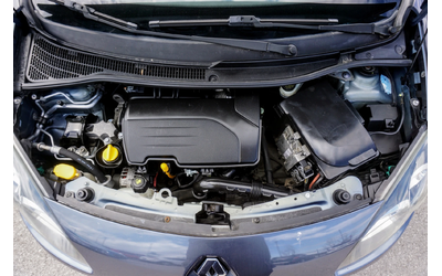 Renault Twingo 1.2i - автомобили, коли, обяви за нови и употребявани 13