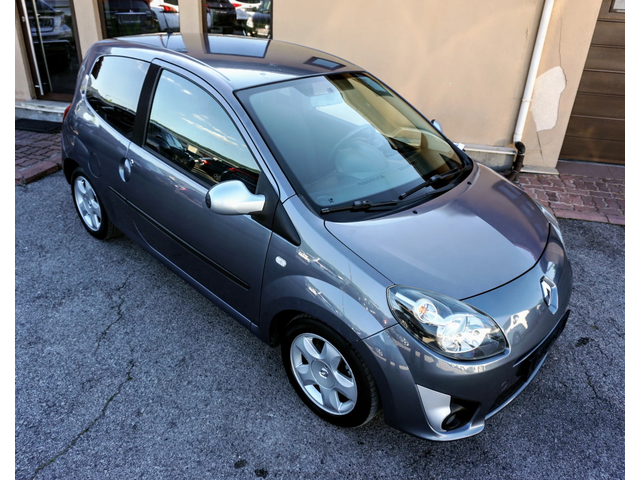 Renault Twingo 1.2i - автомобили, коли, обяви за нови и употребявани 1