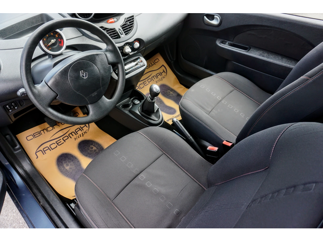 Renault Twingo 1.2i - автомобили, коли, обяви за нови и употребявани 6