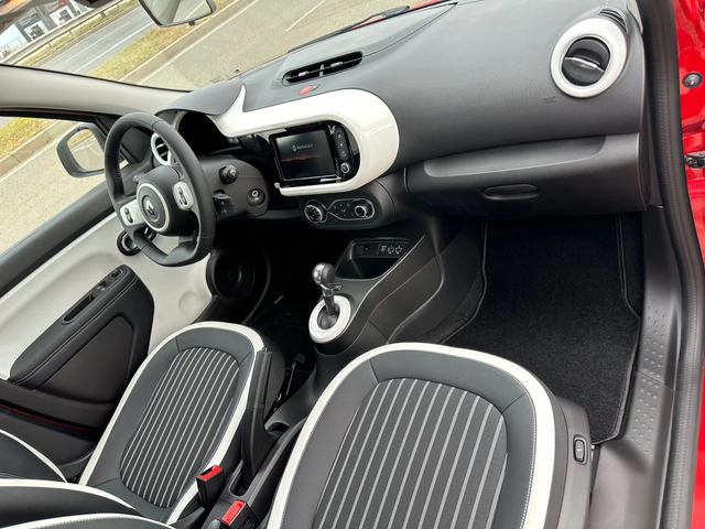 Renault Twingo Elektrik/Techno Schuko/ - автомобили, коли, обяви за нови и употребявани 9