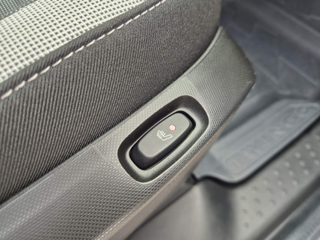 Renault Twingo 900i - автомобили, коли, обяви за нови и употребявани 12