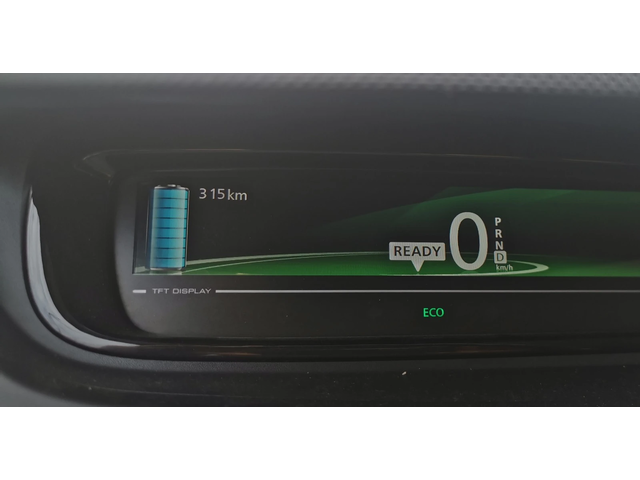 Renault Zoe БАРТЕР/ГАРАНЦИЯ/ТЕРМОПОМПА /СЕРВ. ИСТОРИЯ - автомобили, коли, обяви за нови и употребявани 14