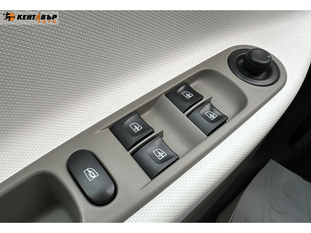 Renault Zoe 20 kWh 58 к.с. - автомобили, коли, обяви за нови и употребявани 14