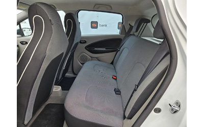 Renault Zoe 53.000km= НАВИГАЦИЯ= КАМЕРА= KEYLESS - автомобили, коли, обяви за нови и употребявани 8