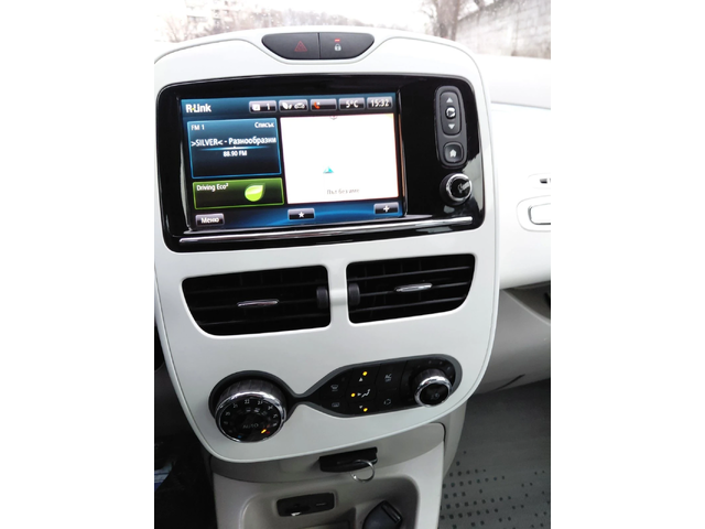 Renault Zoe 22kWh 58ps - автомобили, коли, обяви за нови и употребявани 11