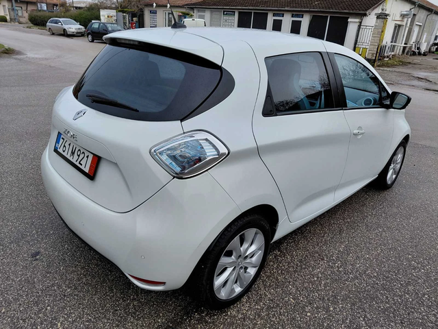 Renault Zoe 22kWh 58ps - автомобили, коли, обяви за нови и употребявани 6
