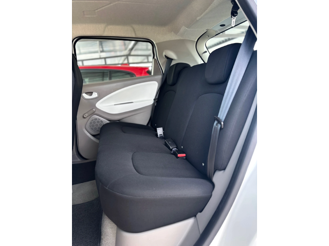 Renault Zoe - автомобили, коли, обяви за нови и употребявани 10