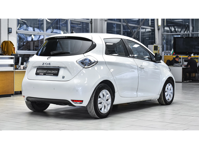 Renault Zoe Evolution R240 - автомобили, коли, обяви за нови и употребявани 5