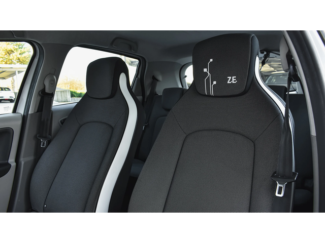 Renault Zoe Evolution R240 - автомобили, коли, обяви за нови и употребявани 9