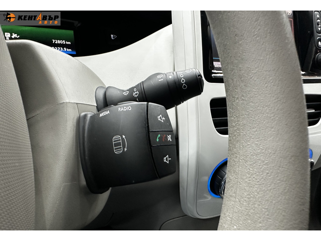 Renault Zoe - автомобили, коли, обяви за нови и употребявани 13