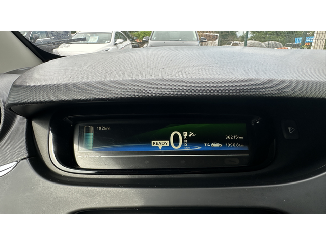 Renault Zoe R 110 Intens 41 kWh с ДДС - автомобили, коли, обяви за нови и употребявани 19