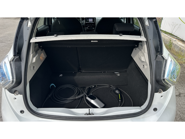 Renault Zoe R 110 Intens 41 kWh с ДДС - автомобили, коли, обяви за нови и употребявани 9