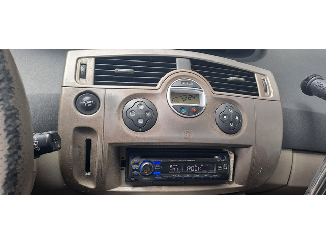 РЕНО СЦЕНИК 1,6 16v - автомобили, коли, обяви за нови и употребявани 8