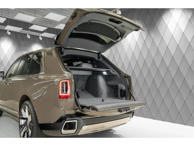 Rolls-Royce Cullinan - автомобили, коли, обяви за нови и употребявани 15