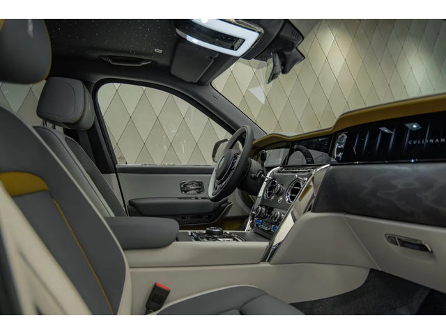 Rolls-Royce Cullinan - автомобили, коли, обяви за нови и употребявани 9