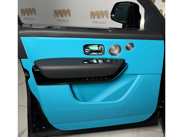 Rolls-Royce Cullinan Series II Facelift* Black+ Turchese - автомобили, коли, обяви за нови и употребявани 5