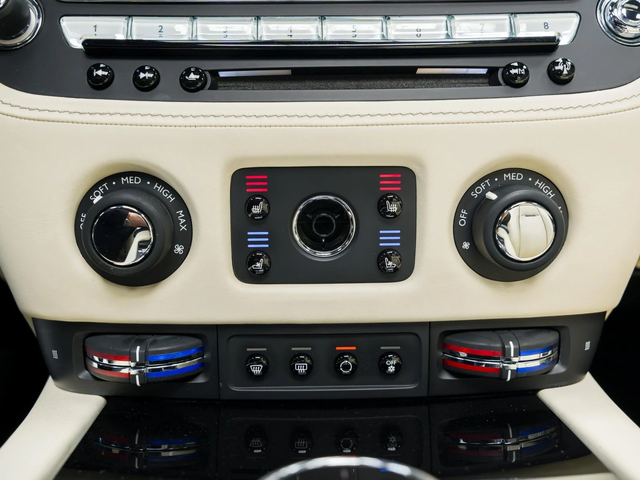 Rolls-Royce Dawn V12* HEAD UP* NIGHT VISION* Обдухв* CAMERA* - автомобили, коли, обяви за нови и употребявани 11