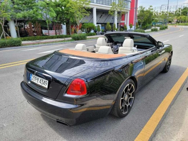 Rolls-Royce Dawn 6.6 V12 ФИНАНСИРАНЕ - автомобили, коли, обяви за нови и употребявани 2