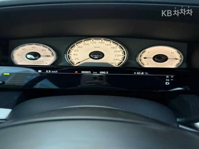 Rolls-Royce Dawn 6.6 V12 ФИНАНСИРАНЕ - автомобили, коли, обяви за нови и употребявани 7