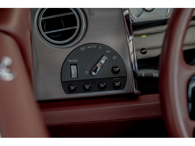 Rolls-Royce Dawn 6.6 V12/Two-Tone/Night Vision/Distronic/Lane Assist/ - автомобили, коли, обяви за нови и употребявани 9