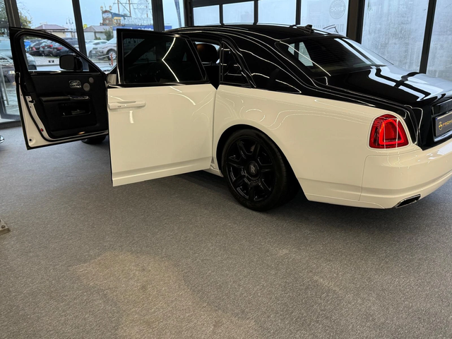 Rolls-Royce Ghost 6.6 V12* Лизинг* - автомобили, коли, обяви за нови и употребявани 10