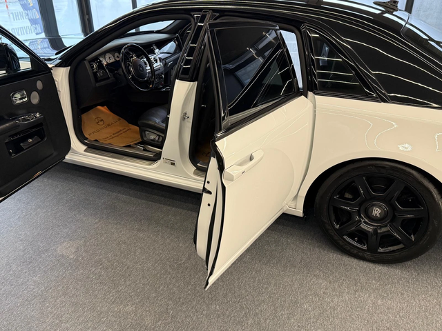 Rolls-Royce Ghost 6.6 V12* Лизинг* - автомобили, коли, обяви за нови и употребявани 14