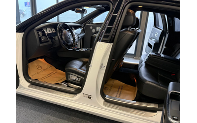 rolls-royce-ghost - 1