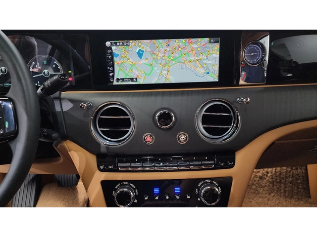 Rolls-Royce Ghost 6.7 EWB V12 - автомобили, коли, обяви за нови и употребявани 11
