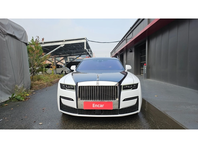 Rolls-Royce Ghost 6.7 EWB V12 - автомобили, коли, обяви за нови и употребявани 1