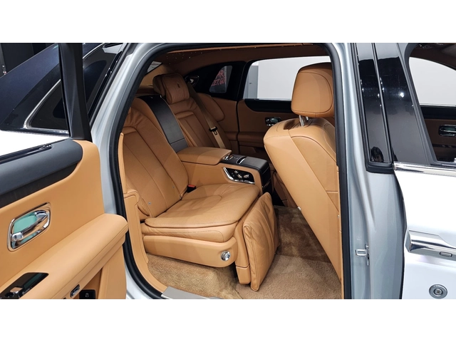 Rolls-Royce Ghost 6.7 EWB V12 - автомобили, коли, обяви за нови и употребявани 7