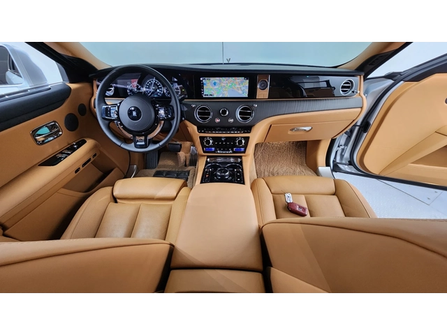 Rolls-Royce Ghost 6.7 EWB V12 - автомобили, коли, обяви за нови и употребявани 8