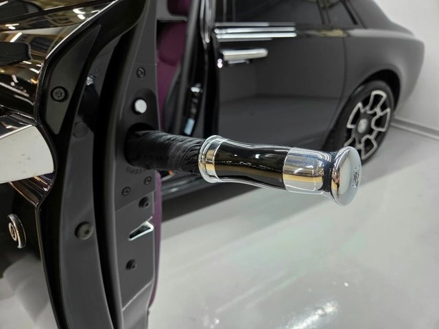 Rolls-Royce Ghost 6.6 V12 Black Badge - автомобили, коли, обяви за нови и употребявани 16
