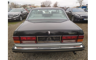 rolls-royce-silver-spur - 4