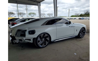 rolls-royce-spectre - 2