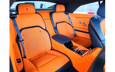Rolls-Royce Spectre - автомобили, коли, обяви за нови и употребявани 9