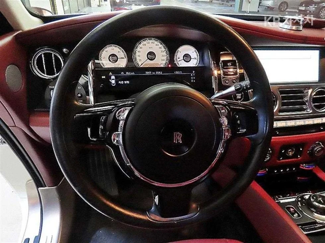 Rolls-Royce Wraith 6.6 V12 ФИНАНСИРАНЕ - автомобили, коли, обяви за нови и употребявани 7