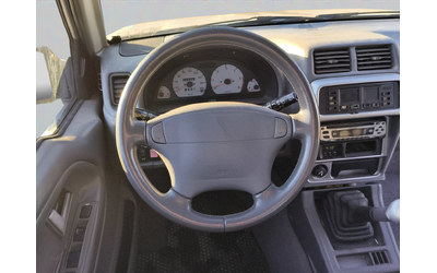 Santana 300 - автомобили, коли, обяви за нови и употребявани 8