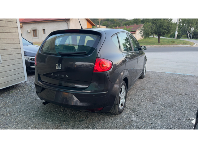 Seat Altea КЛИМАТИК - автомобили, коли, обяви за нови и употребявани 3