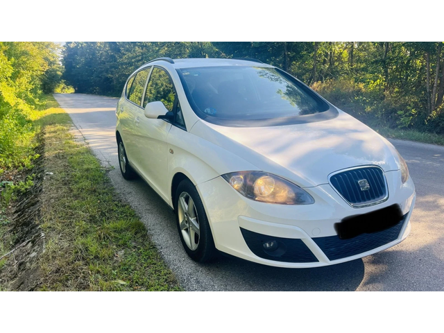 Seat Altea 1.6*102hp*ГАЗ ИНЖ.*НАВИГАЦИЯ - автомобили, коли, обяви за нови и употребявани 1